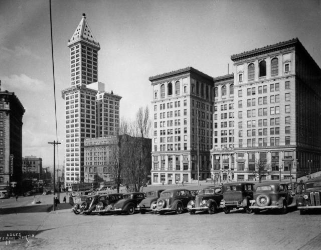 1-city-hall-park-w-smith-tower-a-curtis-1930s-web11